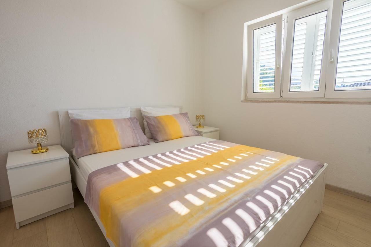 Apartmani Marija Jakir Brela Kültér fotó